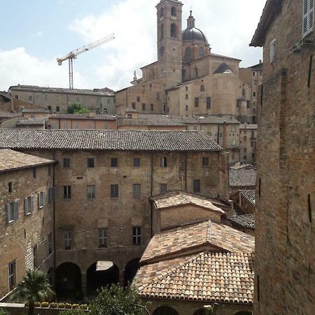 Via Barocci 34 Hotel Urbino Luaran gambar