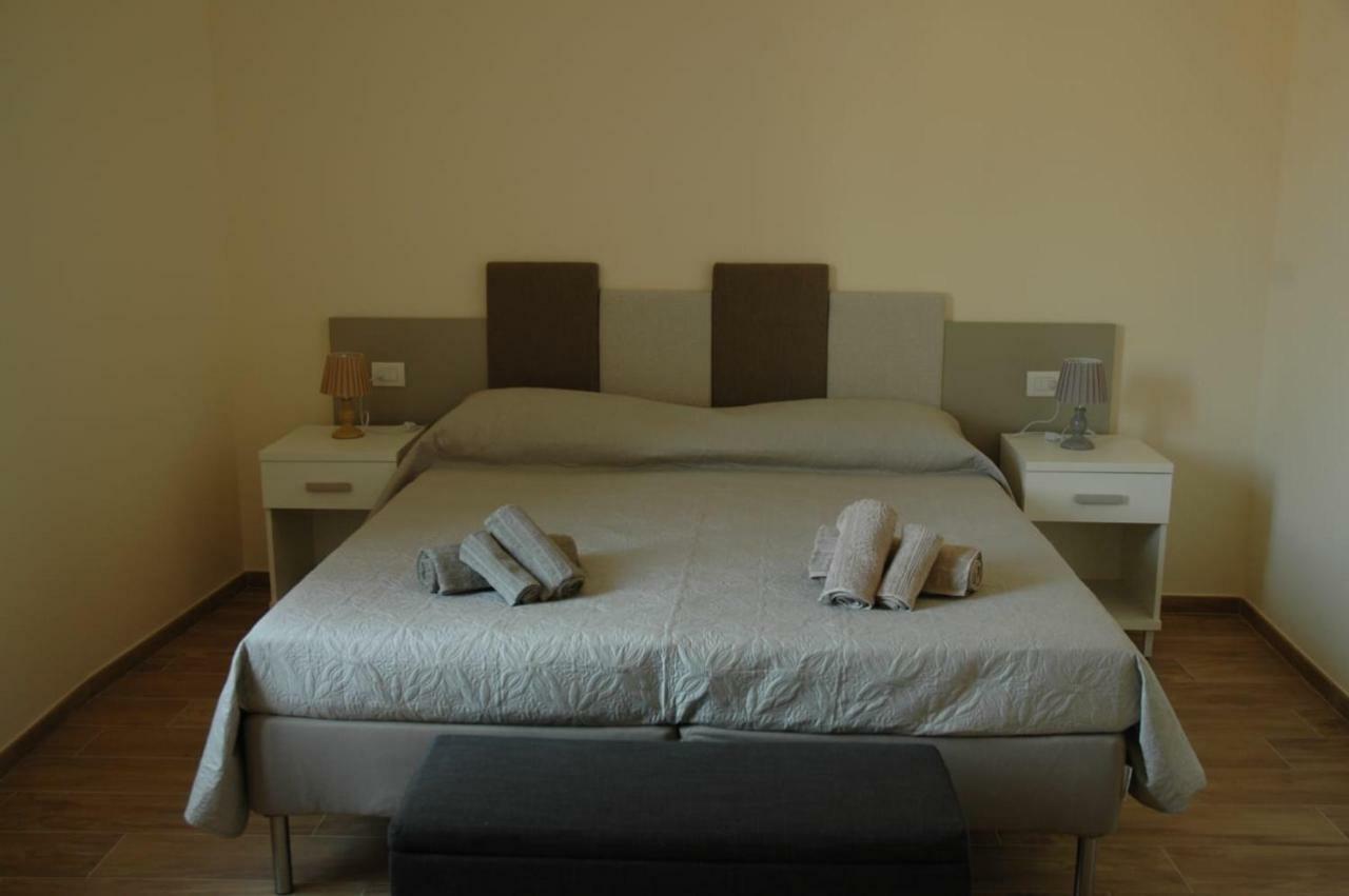 Via Barocci 34 Hotel Urbino Luaran gambar