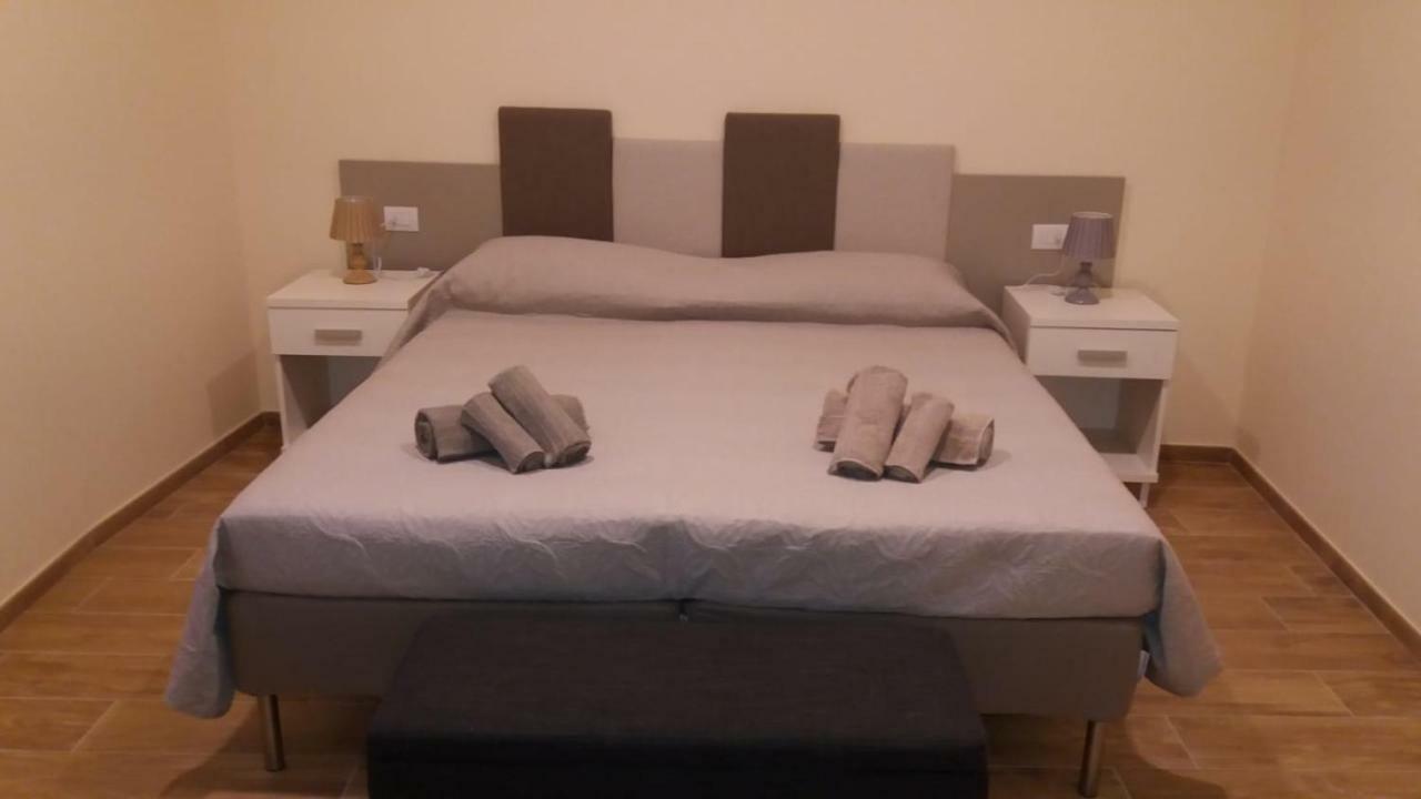 Via Barocci 34 Hotel Urbino Luaran gambar